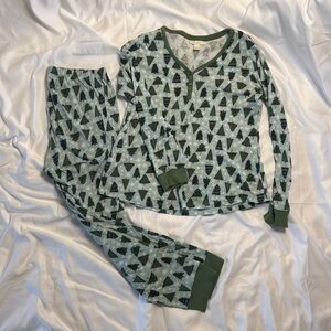 Lauren, Conrad Christmas pajamas set. Item 046